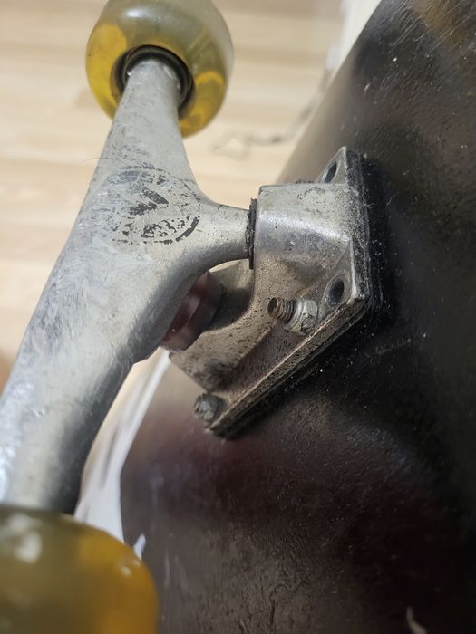 Скейтборд у гарному стані