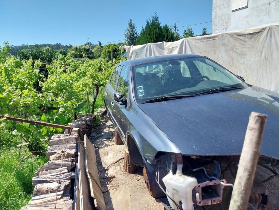 Renault laguna 2 1600  pecas