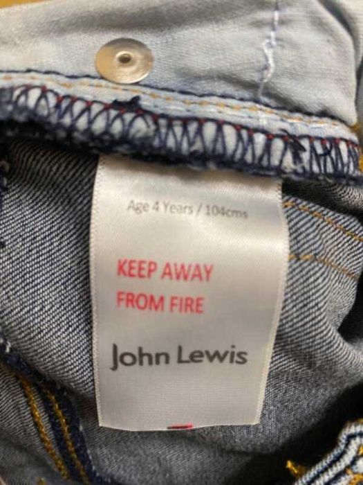 Классные качественные джинсы John Lewis на 4-5 лет, рост 104