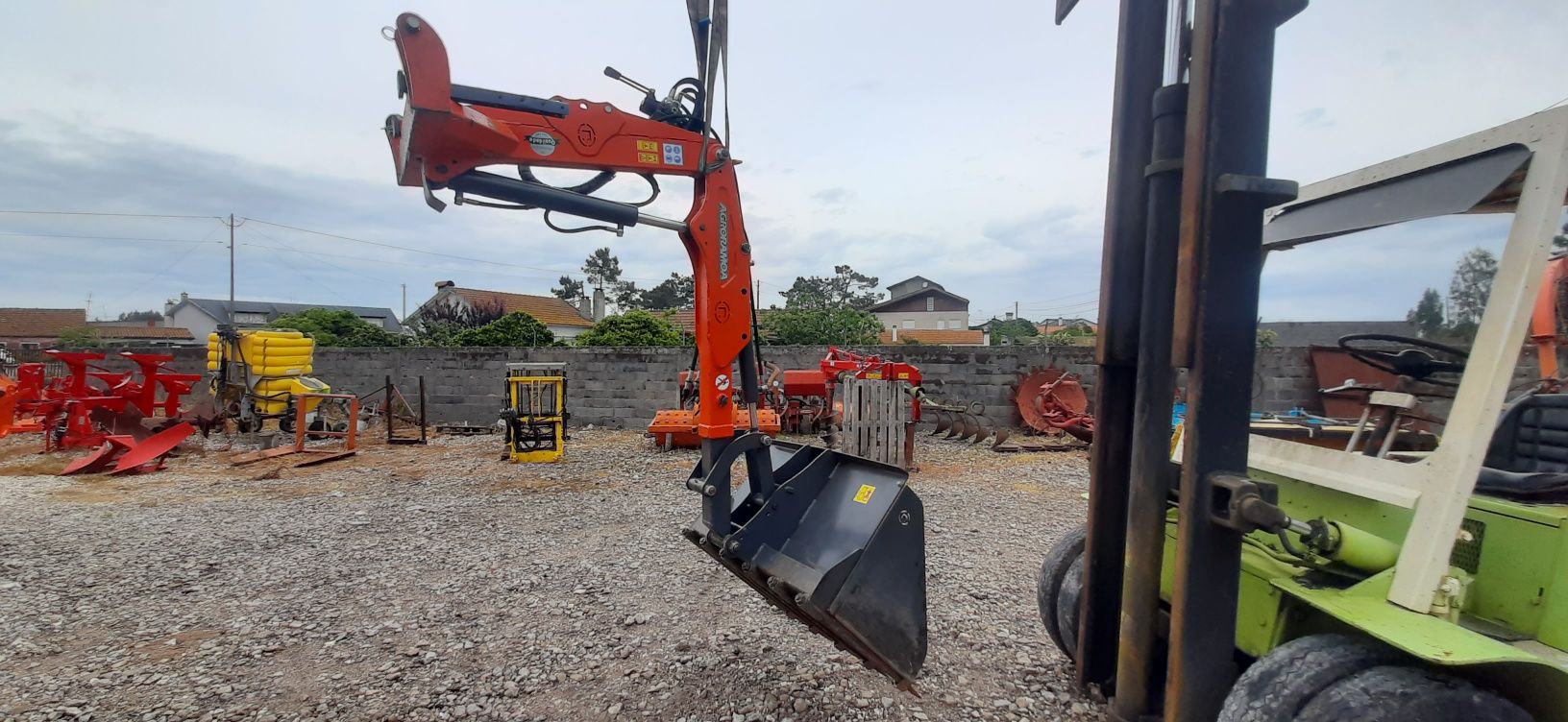 Carregador traseiro hidraulico para tractor