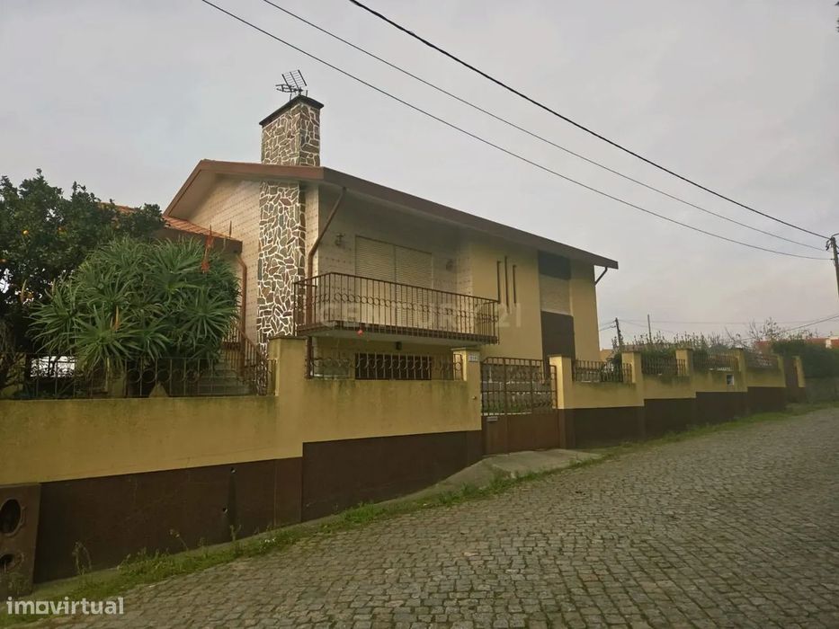 Espaçosa Moradia T3 em Mindelo, Vila do Conde