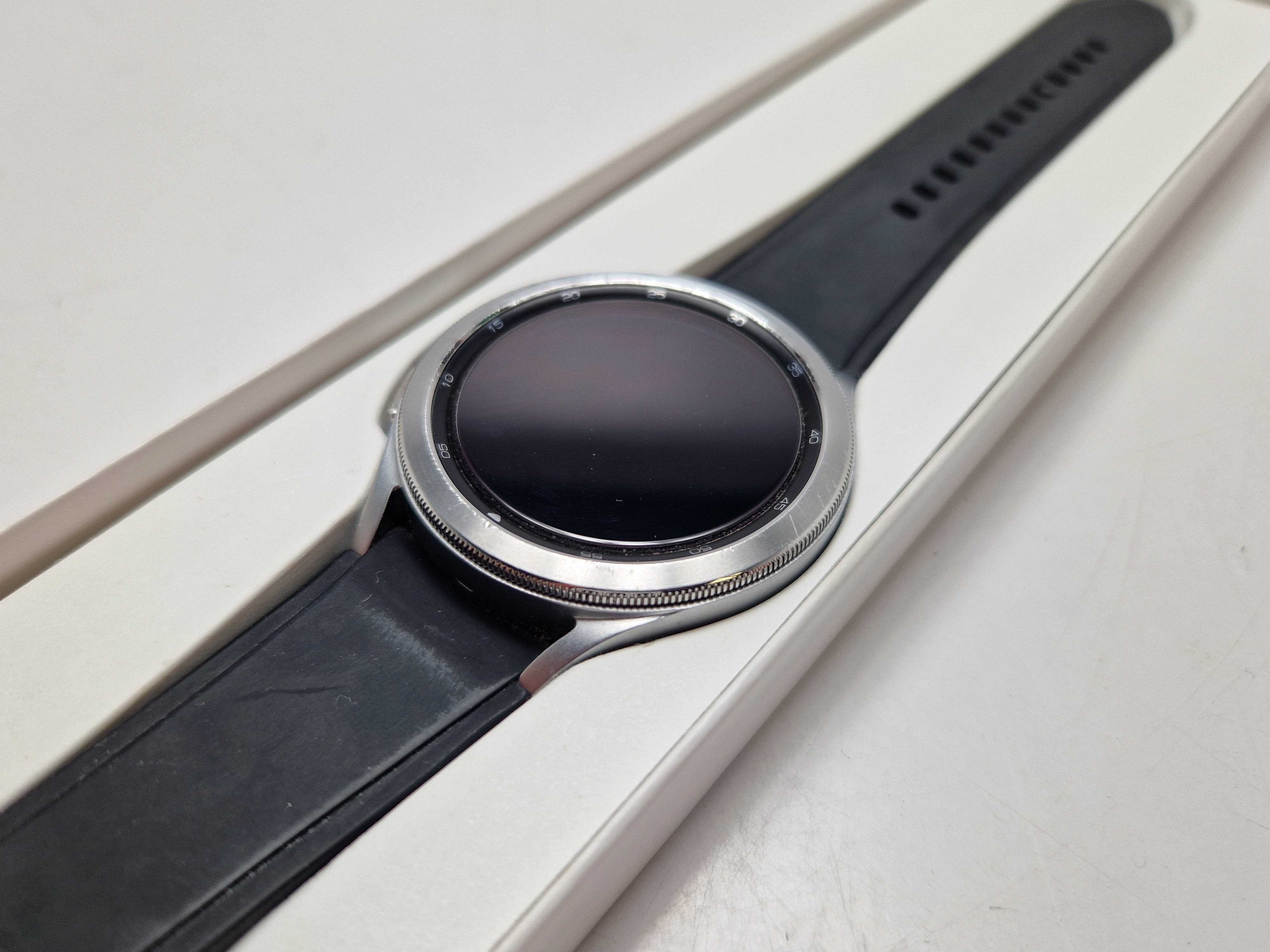 Smartwatch Samsung Galaxy watch 4 Classic (R895) 46MM Srebrny + Paski