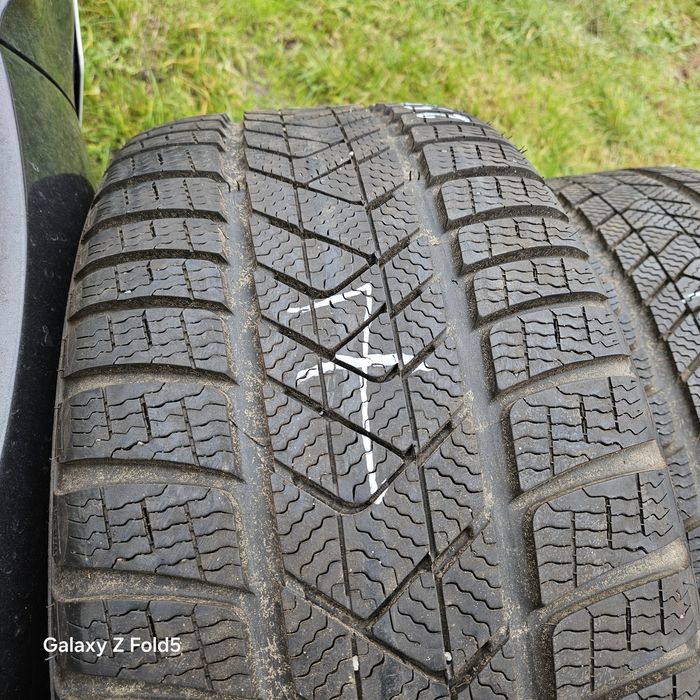 Opony zimowe 225/40/19 255/35/19 Pirelli Sottozero3 20/21r bieżnik 7mm