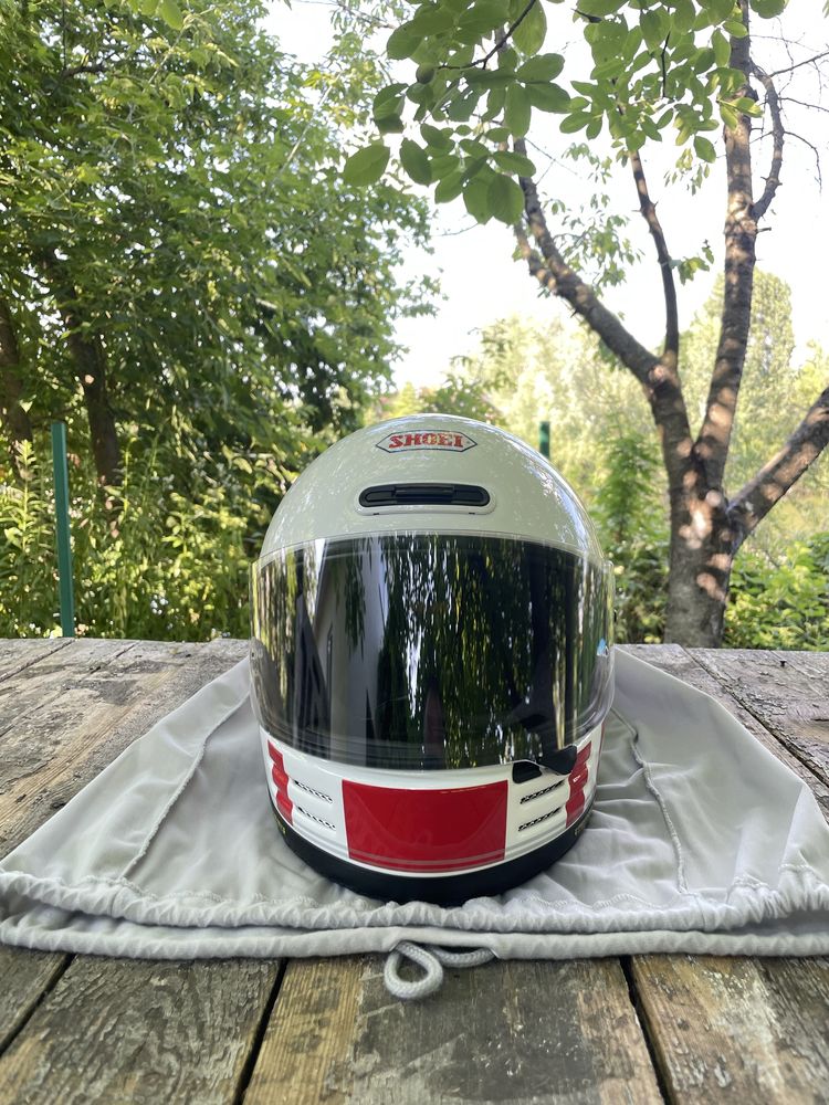 Мотошлом Shoei новий