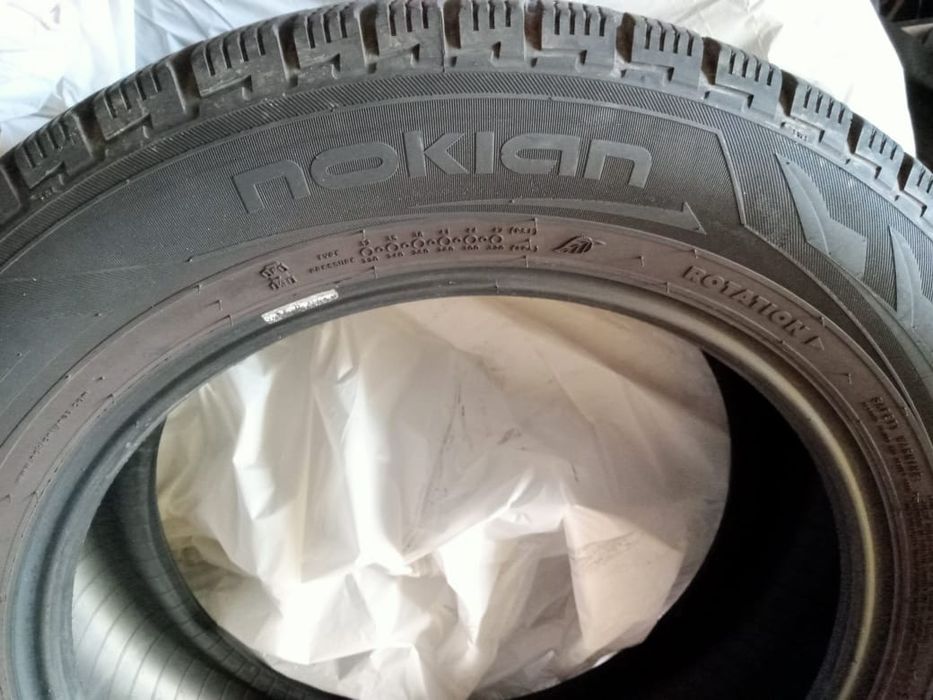Nokian 225/60/18