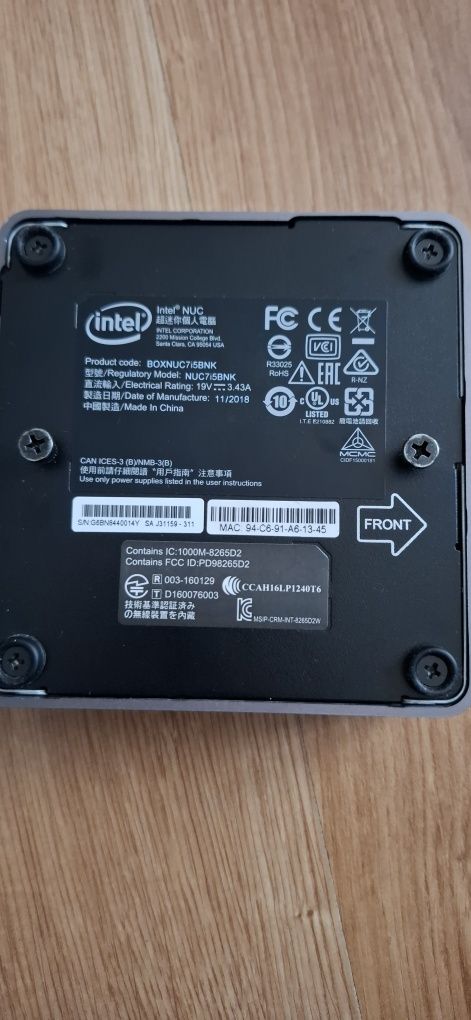 Intel NUC - model NUC7I5BNK