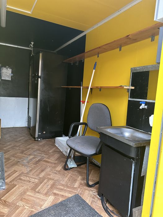 Фудтрак, торгівельний причіп великий з профессійним обладнанням