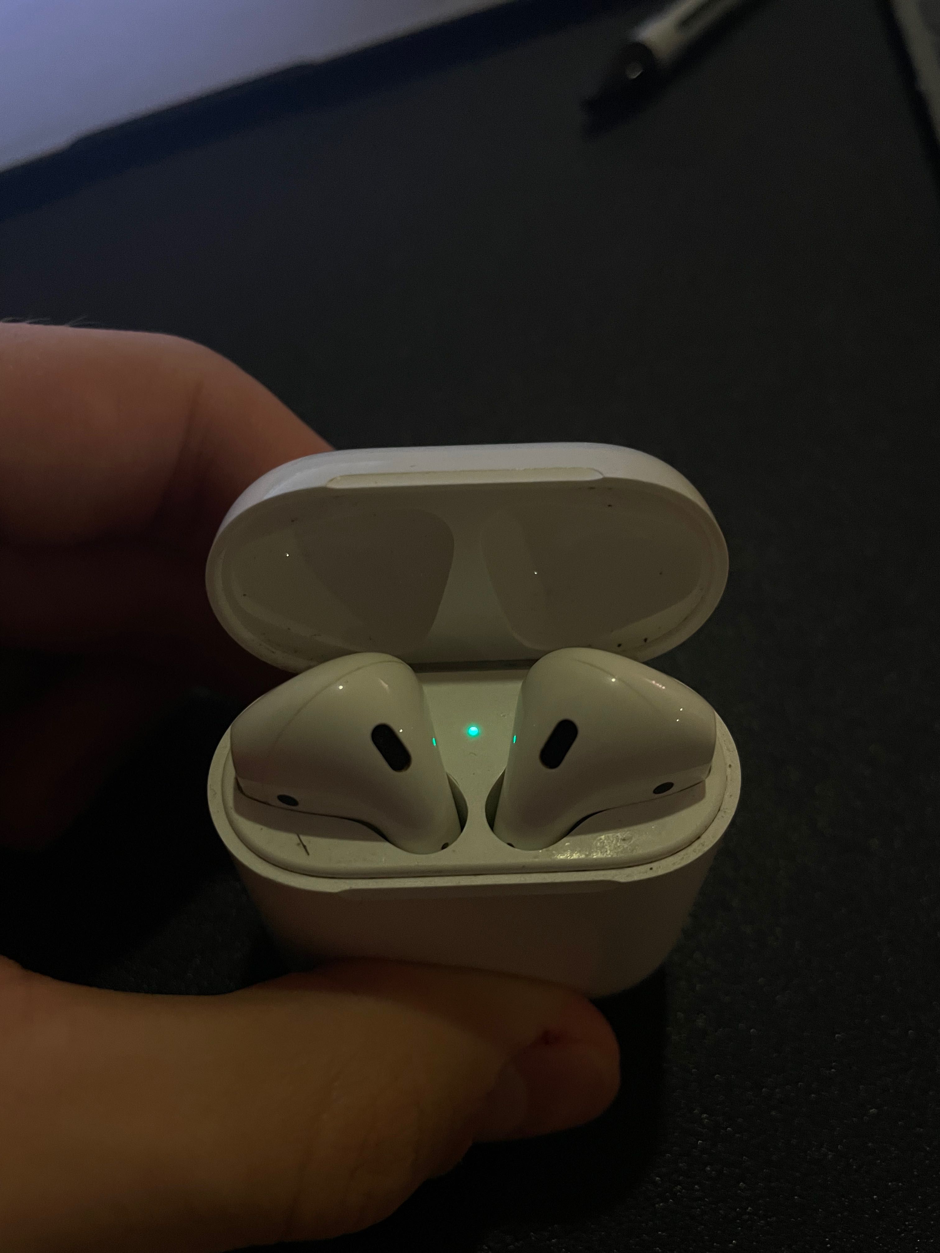 AirPods - sem caixa