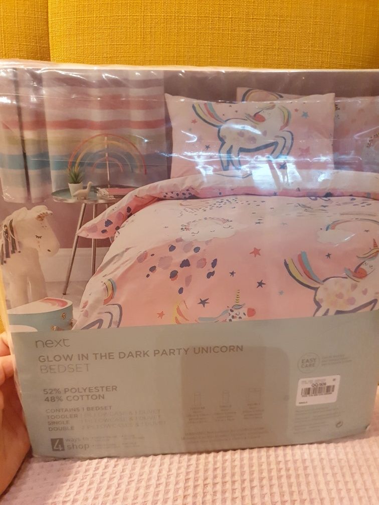 Pościel dziecięca Next jednorożce unicorn świeci w ciemności