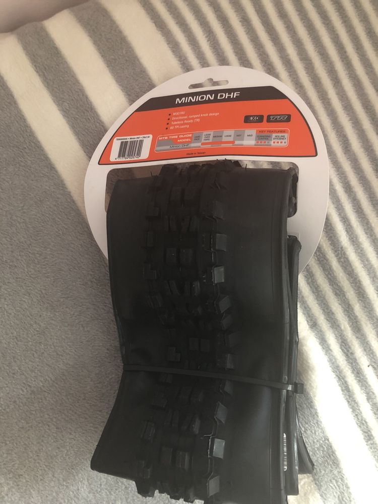 Opona Maxxis MINION DHF 2.5x29 WT