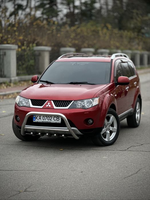 Mitsubishi Outlander XL
