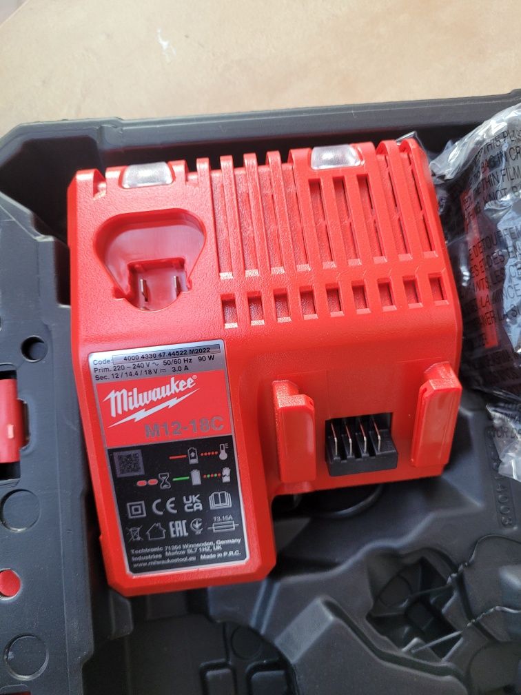 Milwaukee m18 wiertarko wkrętarka udarowa
