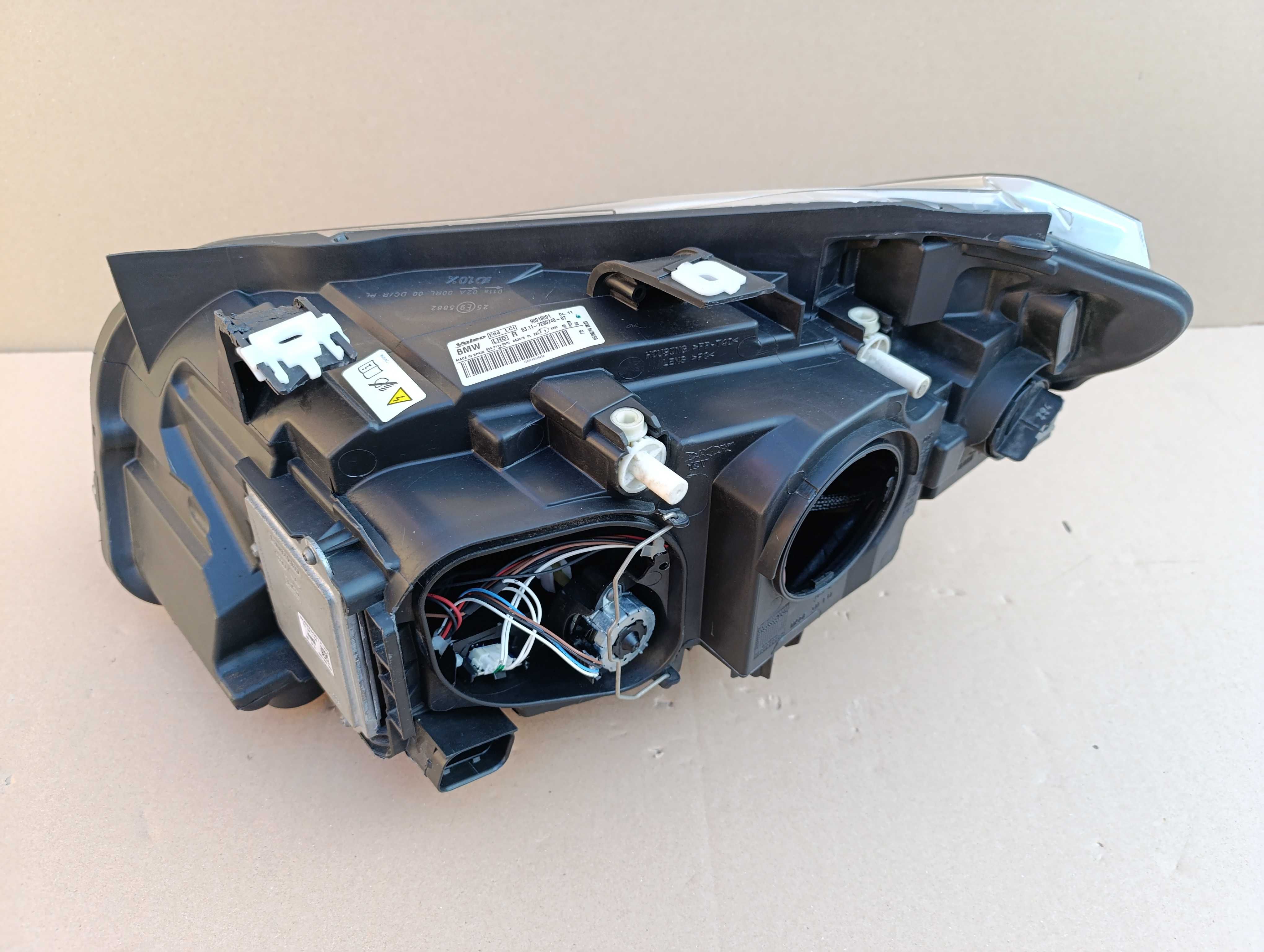 BMW X1 E84 LCI lampa prawa przód reflektor bi xenon led moduł oryg