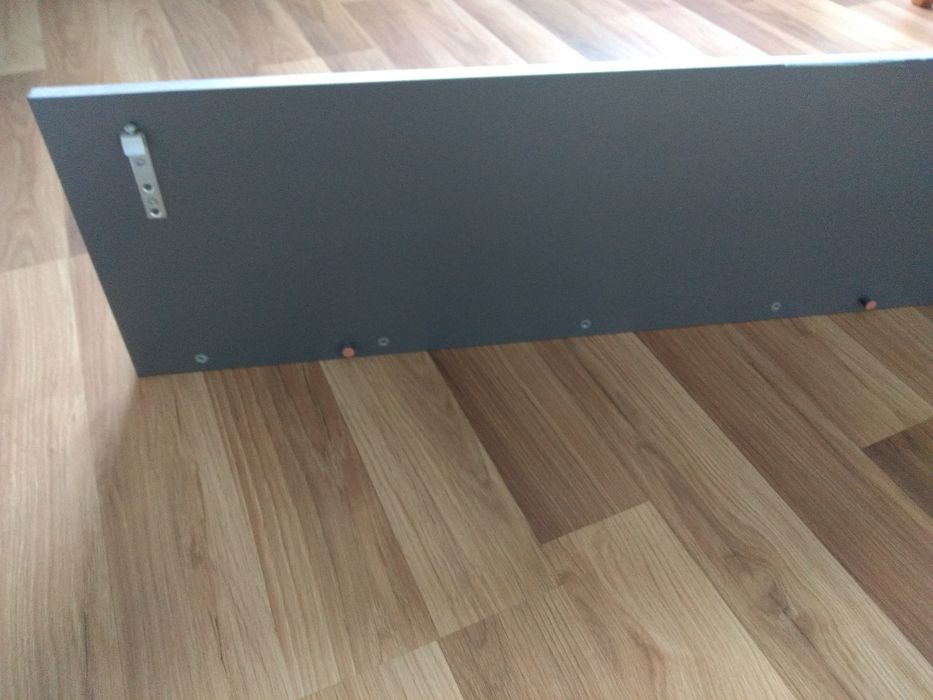 Sprzedam 2 półki ścienne