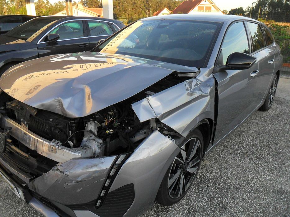 PEUGEOT 308 SW 1.6 PHEV AUTO 180CV (2023)