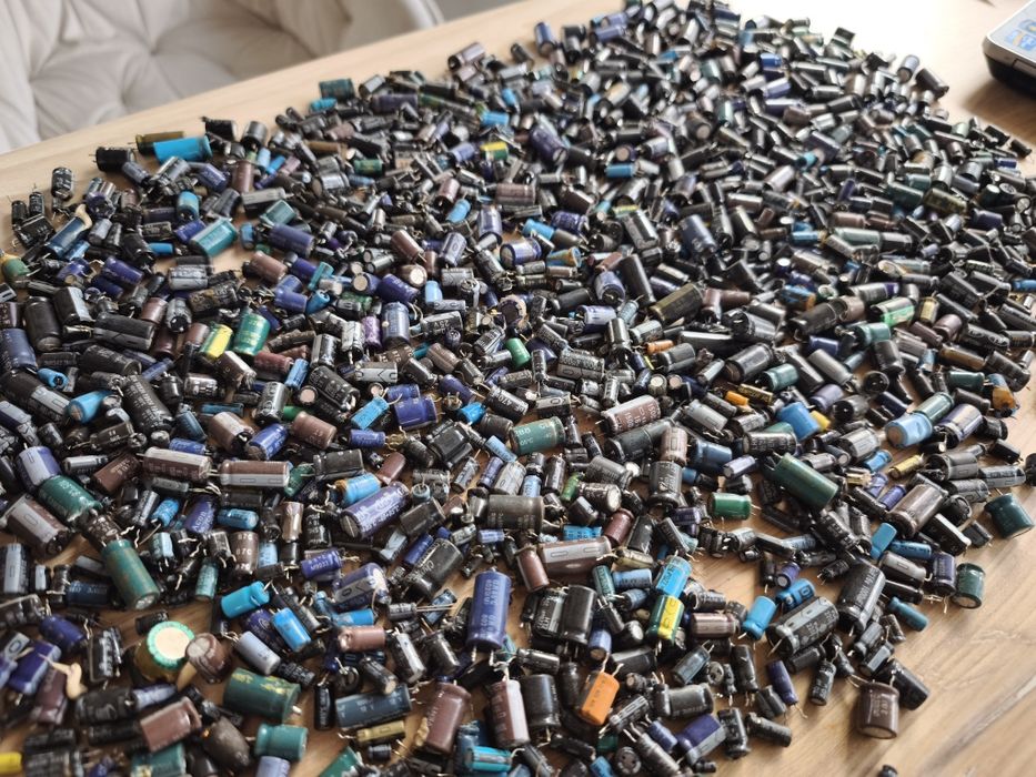 1000 szt, 1kg. kondensatory Rubycon, Panasonic, Nichicon, ELNA i inne