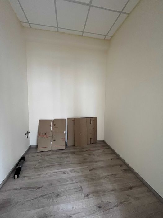 БЕЗ% Продам офіс Глибочицька 17, з ремонтом, площа 76 кв.м.