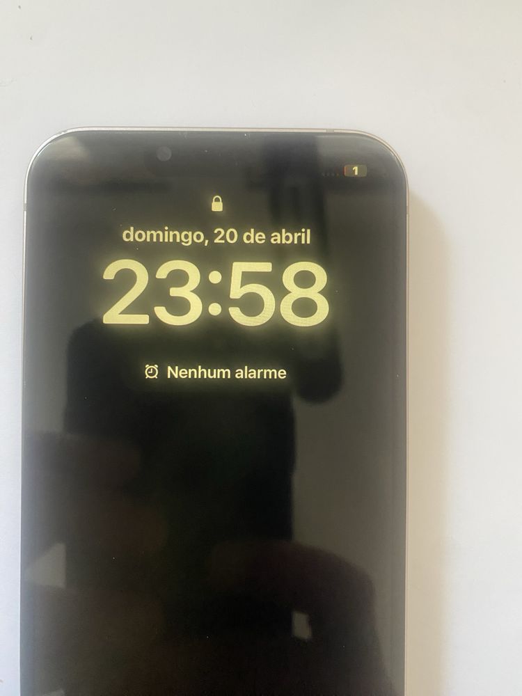 Iphone 13 como novo (nao carrega) e desliga sozinho