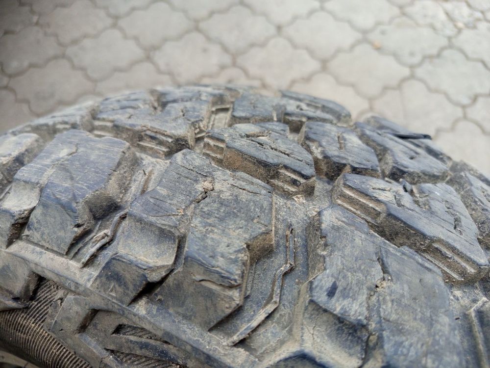 Резина шини LT 245/70 R17 119/116 Q