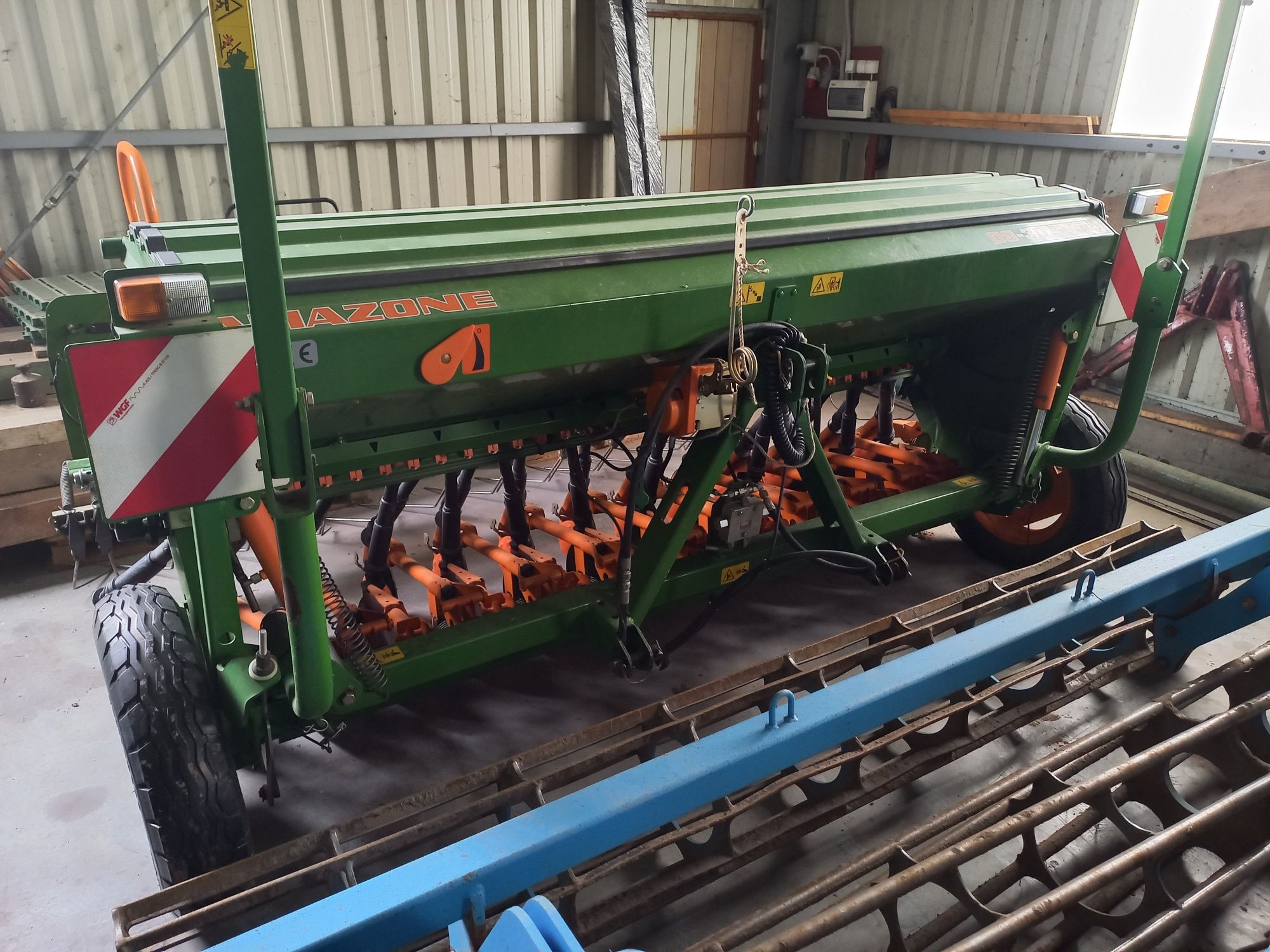 Amazone D9-30 super talerzowy siewnik zbożowy
