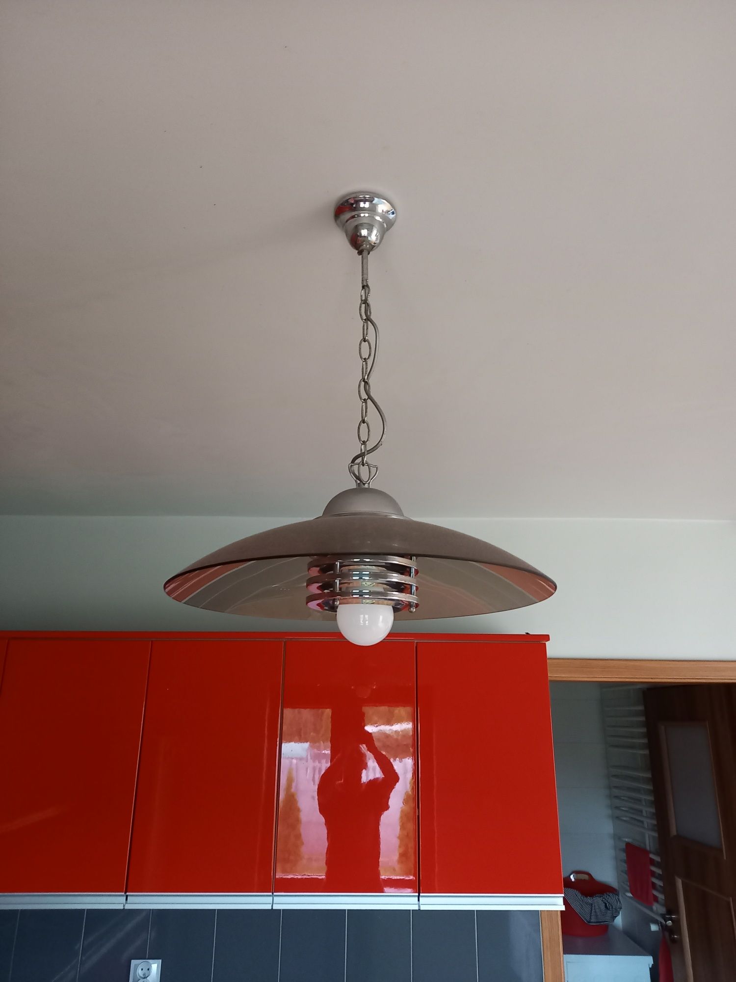 Lampa wisząca z regulacją