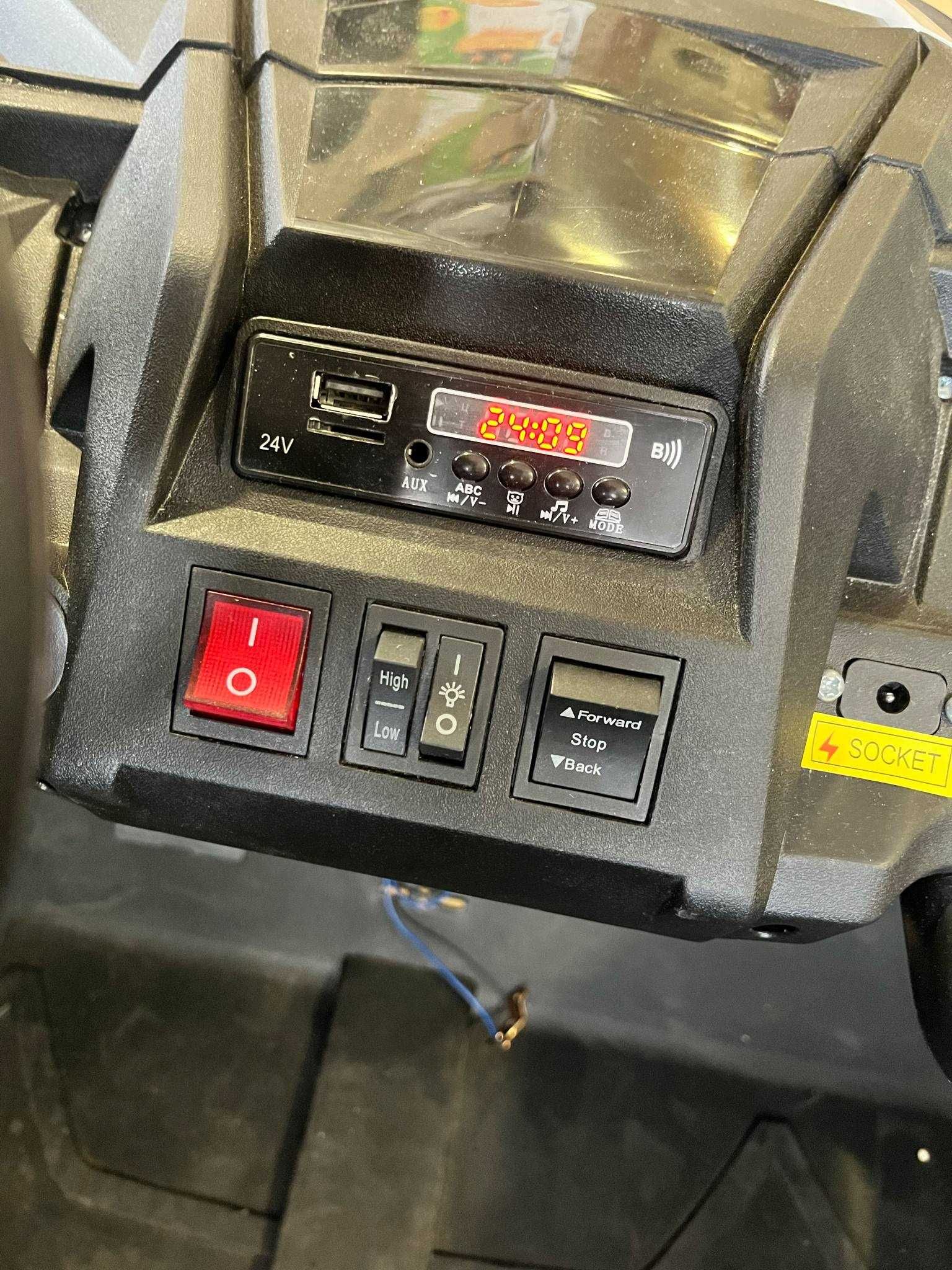 Buggy Racing A032 – Pojazd elektryczny dla dzieci – Powystawowy