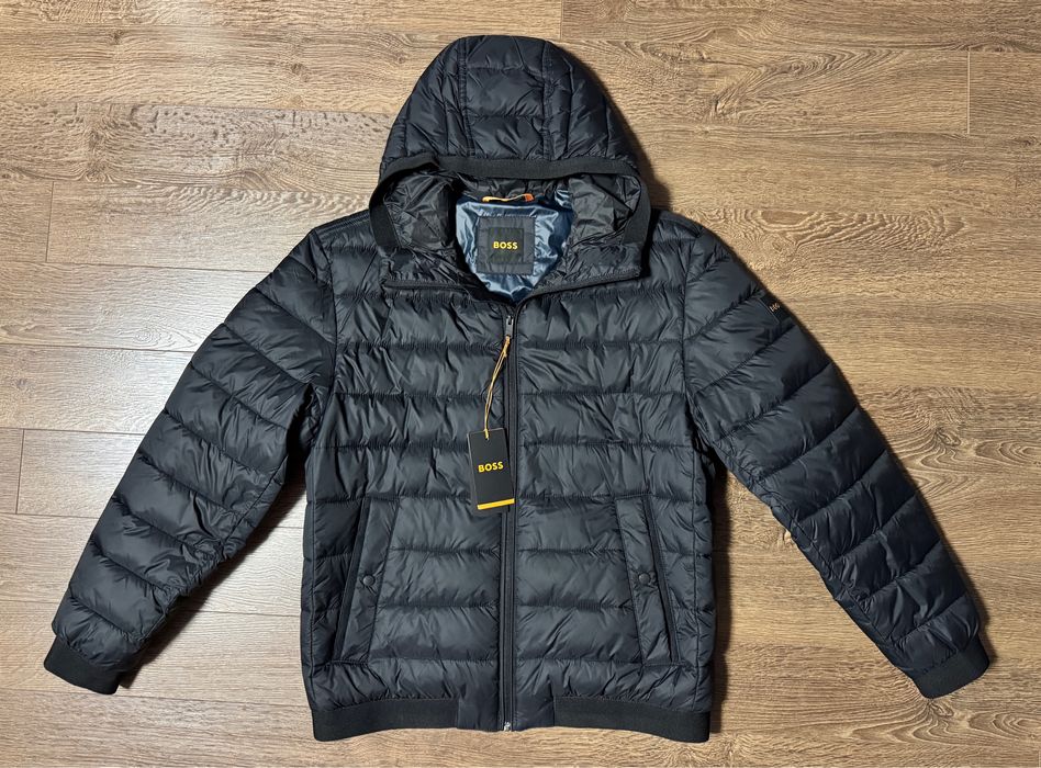 Куртка Hugo Boss .