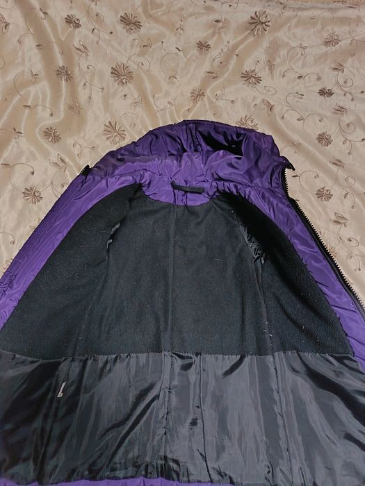 Продам Детскую зимнюю куртку