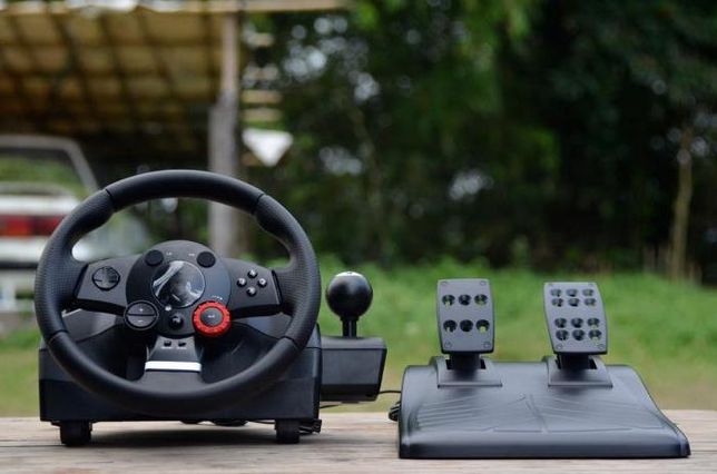 Игровой руль гоночный симулятор Logitech Driving Force GT Идеал!