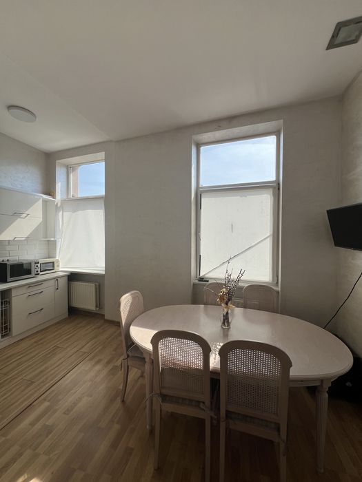 Продаж двокімнатної квартири в центрі Мукачева