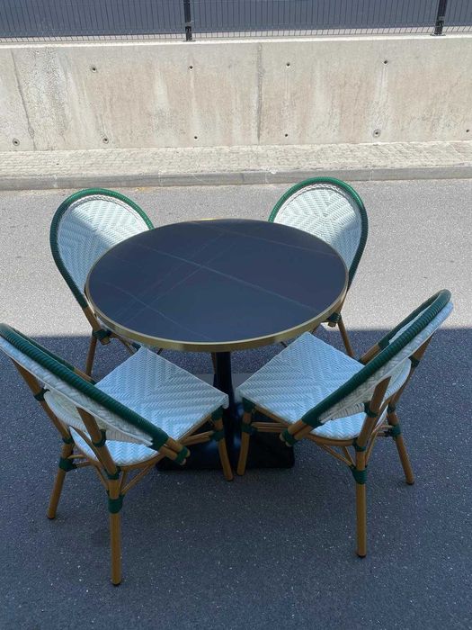 Cadeiras e Mesa conjunto novo