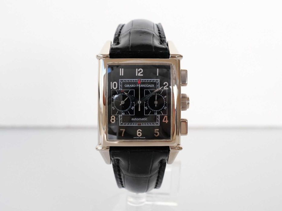 Girard Perregaux Vintage 1945 Chronograph 18K White Gold Black Dial