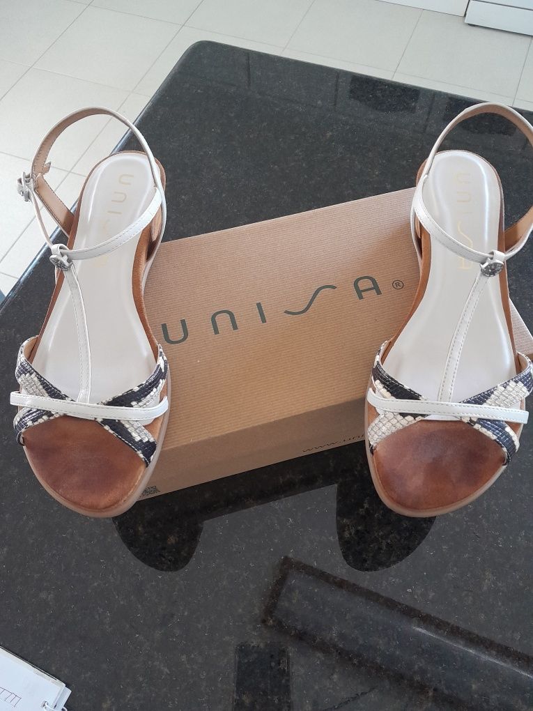 Sandalias "unisa"