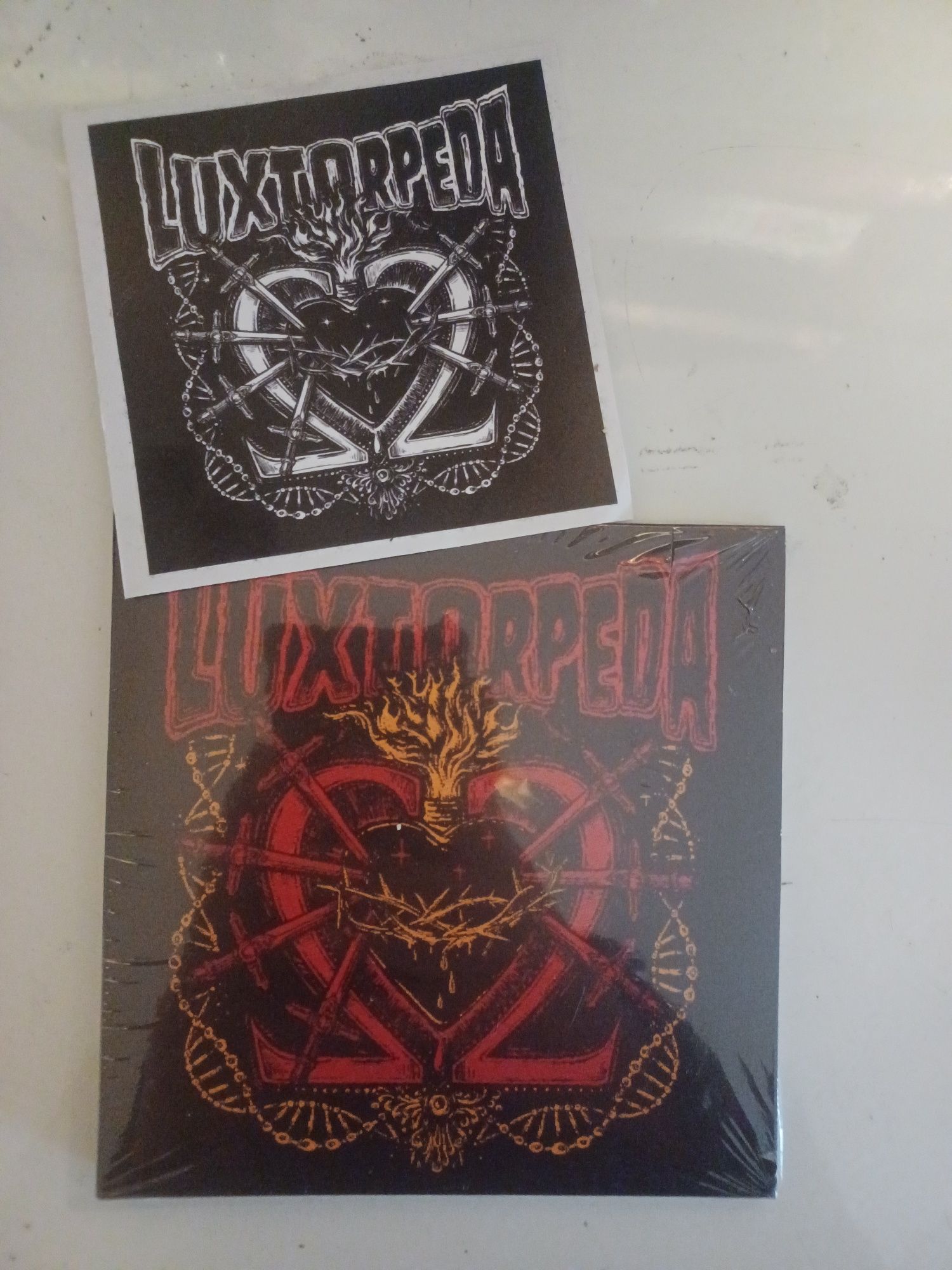 Luxtorpeda "Omega" CD + wlepka z płyty [Nowa w folii]