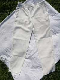 Білі брюки від MNG