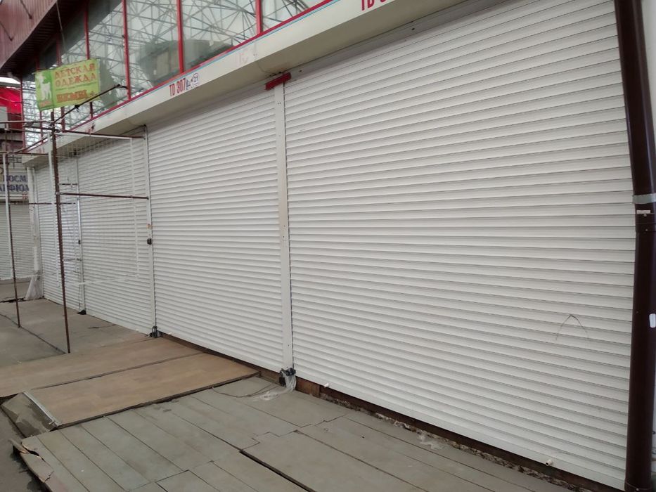 Ролета 3150 * 2900 . Большой выбор б/у ролет разных размеров.