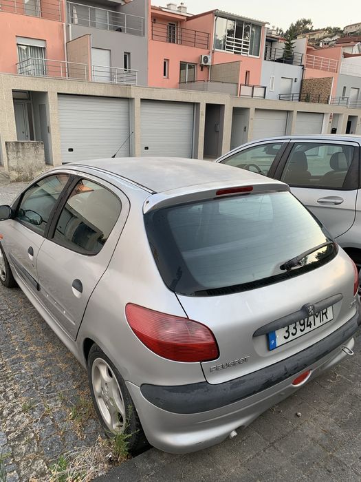 Carro Peugeot 206