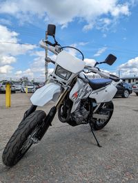 Мотоцикл Suzuki DRZ 400 SM MoToBaZa