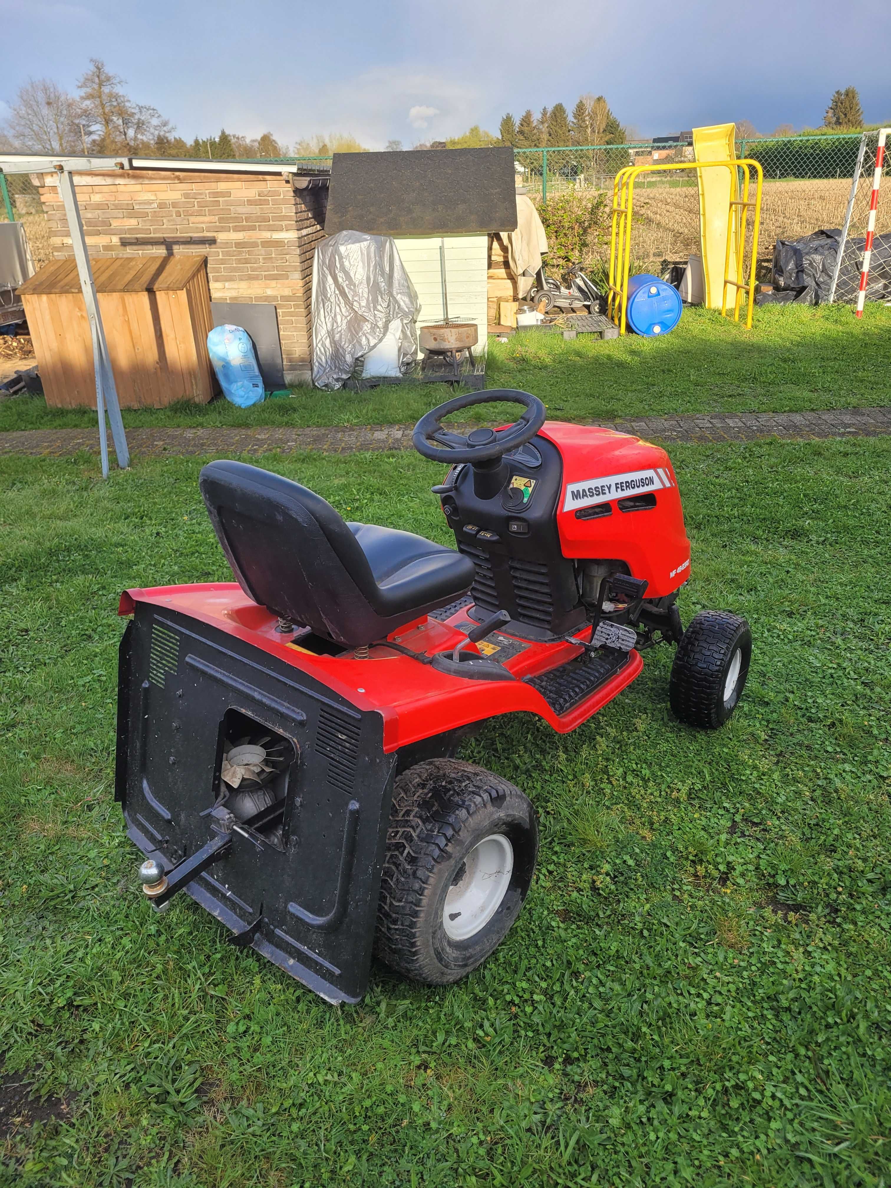 Traktorek Massey Ferguson