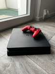 PS4 SLIM 500GB z czerwonym padem i grami