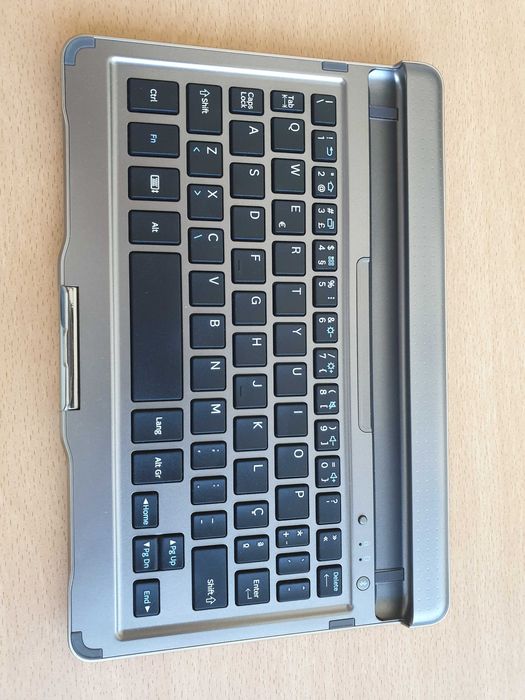 Teclado Bluetooth Samsung para Tab S 8.4 SM-T705