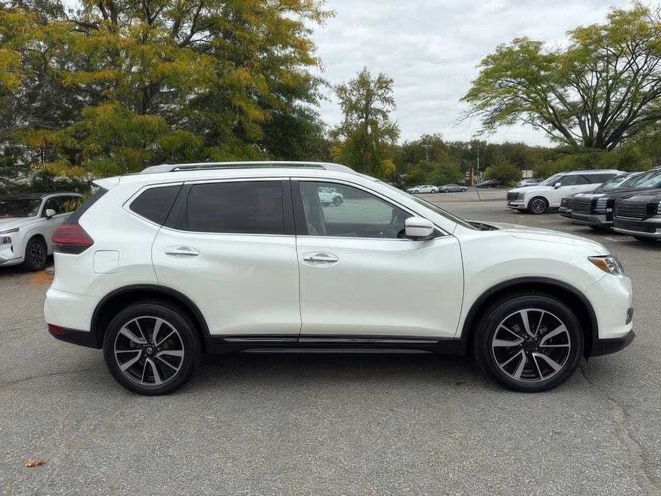 Nissan Rogue SL      2019