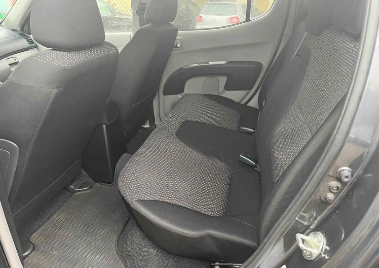 Mitsubishi L200 Pick Up 4x4 DPF Instyle Double Cab