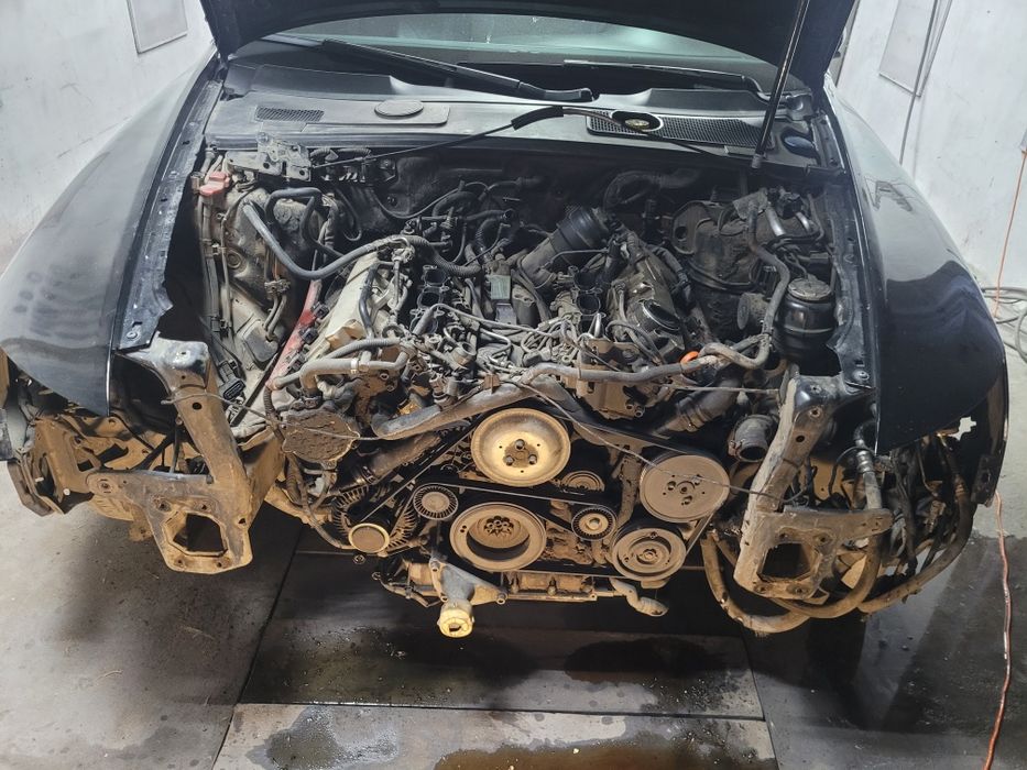 Продам по запчастинам двигун ауди а6с6 3.2 fsi