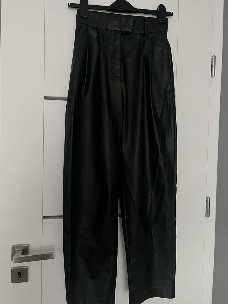 czarne spodnie skórzane eleganckie h&m 34 xs