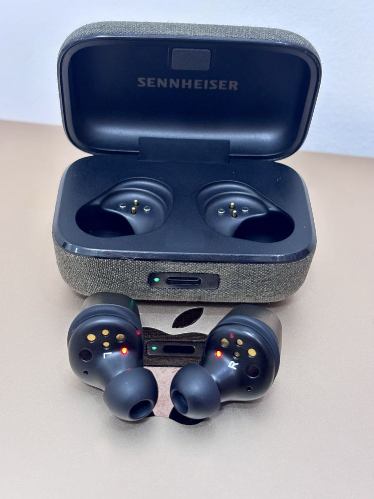 Наушники Sennheiser Momentum 4 gold
