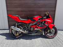 Honda CBR 600 F4i stunt