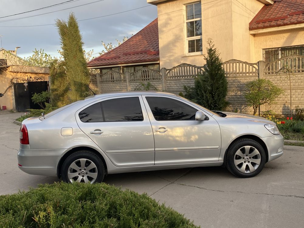 Продам Skoda Octavia A5 на звичайному автоматі