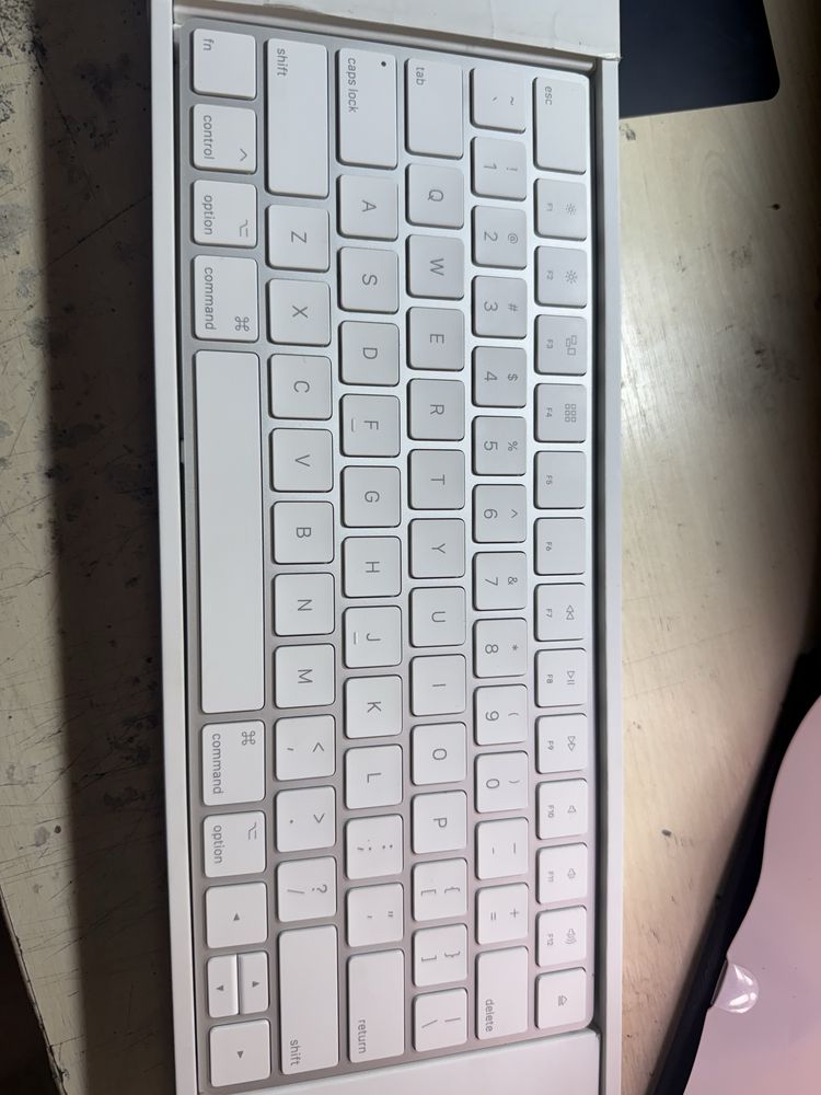 Клавиатура apple a1644
