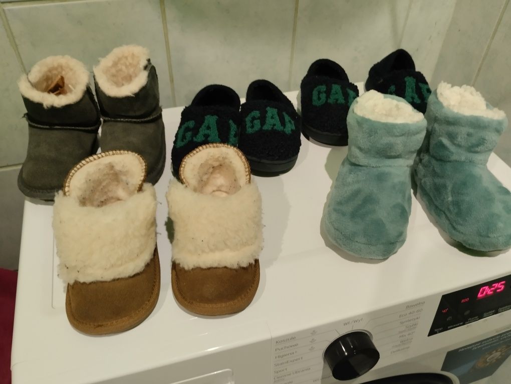 Markowe buty letnie i zimowe oraz kapcie 2pary i jedne sandały croccs
